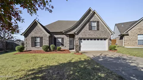 5945 Antler Trl, Southaven, MS 38672