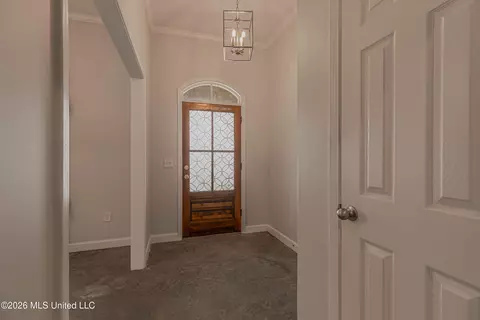 Entry Way - 640 Statesman Dr, Byram, MS 39272 photo 2 of 7