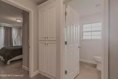 Entry Way - 640 Statesman Dr, Byram, MS 39272 photo 7 of 7