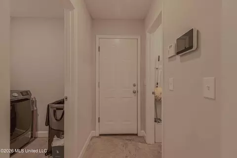 Entry Way - 640 Statesman Dr, Byram, MS 39272 photo 5 of 7
