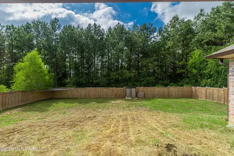 Exterior - 640 Statesman Dr, Byram, MS 39272 photo 7 of 9