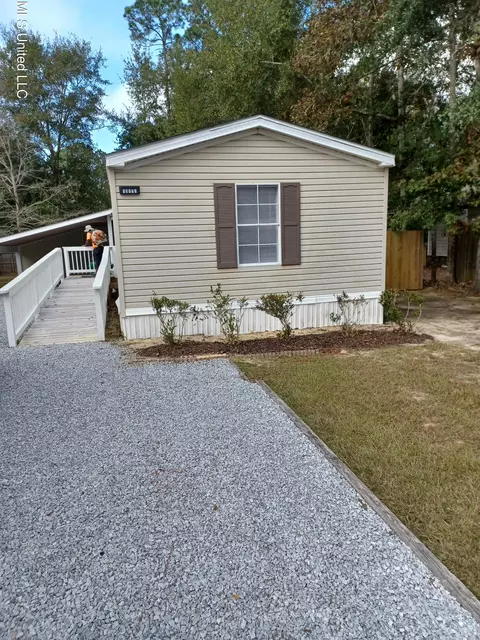 10771 Linohau Way, Diamondhead, MS 39525