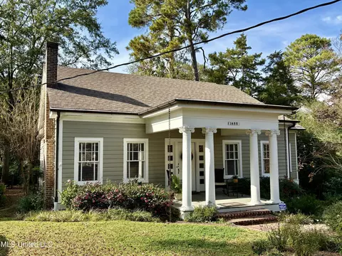 1455 Saint Ann St, Jackson, MS 39202 photo 2