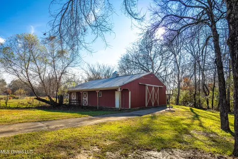 Other - 5155 Rolling Pine Cir, Olive Branch, MS 38654 photo 13 of 15