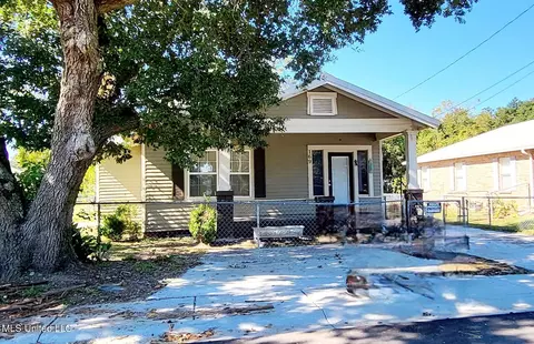 169 Dorries St, Biloxi, MS 39530