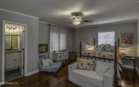 Bedroom - 4407 Forest Park Dr, Jackson, MS 39211 photo 8 of 11