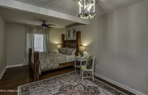 Bedroom - 4407 Forest Park Dr, Jackson, MS 39211 photo 1 of 11