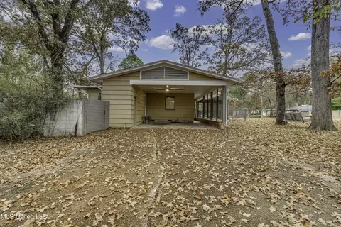 Exterior - 4407 Forest Park Dr, Jackson, MS 39211 photo 7 of 12