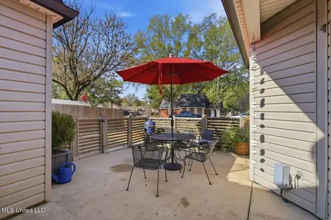 Exterior - 348 Mockingbird Ln, Madison, MS 39110 photo 2 of 6