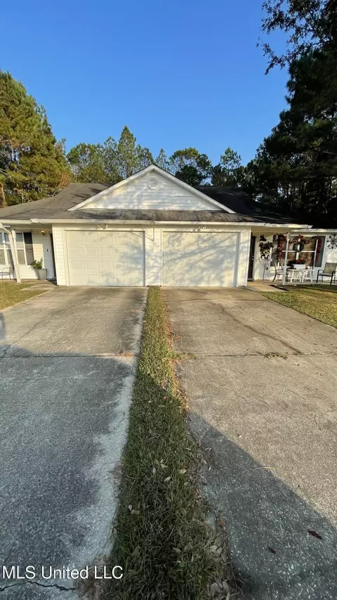 83168320 Exchange St #8316/8320, Gautier, MS 39553