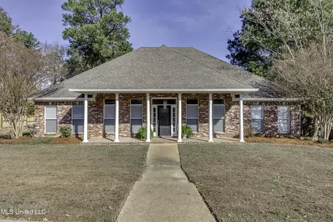 307 Meadowview Ln, Brandon, MS 39047