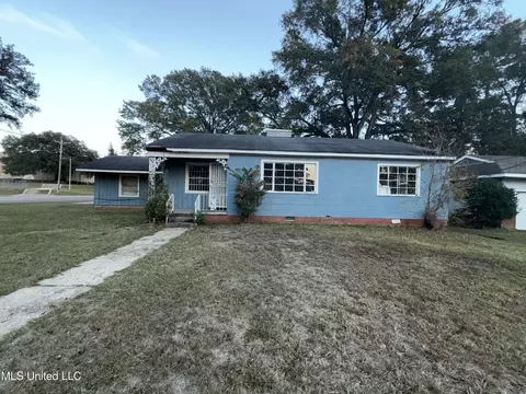 1004 Voorhees Ave, Jackson, MS 39209
