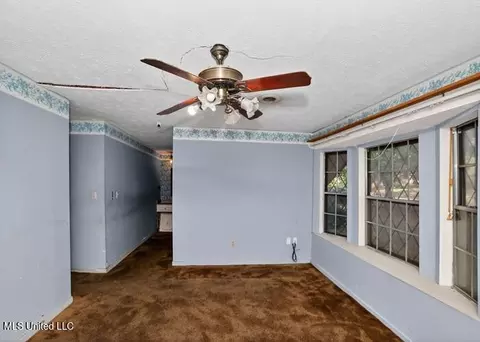 Living - 3223 Copperfield St, Jackson, MS 39209 photo 7 of 8