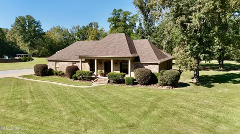 112 Pinehaven Pl, Clinton, MS 39056