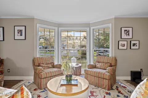 Living - 3726 Greenwich St, Jackson, MS 39216 photo 3 of 4