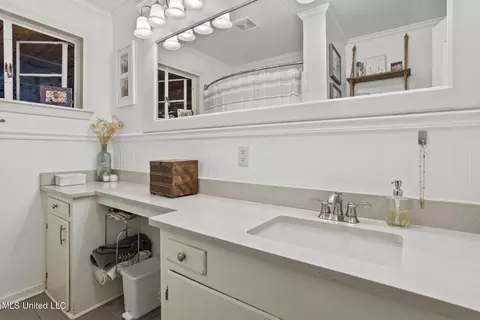 Bath - 3726 Greenwich St, Jackson, MS 39216 photo 1 of 4