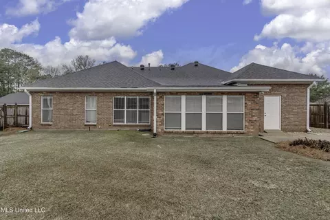 Exterior - 133 Pavilion Dr, Brandon, MS 39042 photo 8 of 12