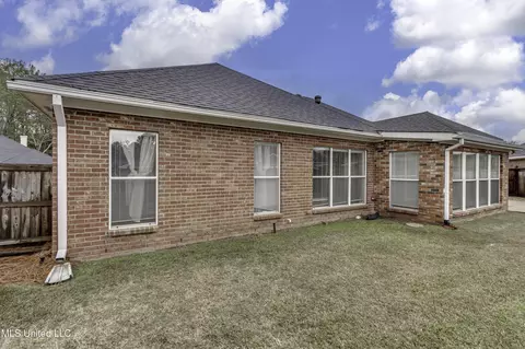 Exterior - 133 Pavilion Dr, Brandon, MS 39042 photo 9 of 12