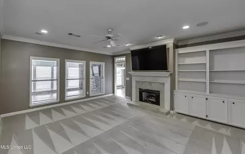 Living - 133 Pavilion Dr, Brandon, MS 39042 photo 1 of 6