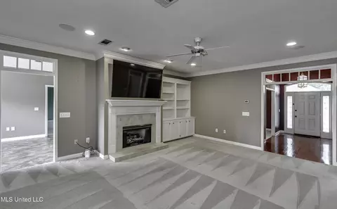 Living - 133 Pavilion Dr, Brandon, MS 39042 photo 3 of 6
