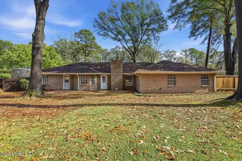 Exterior - 67 Summit Ridge Dr, Brandon, MS 39042 photo 5 of 5