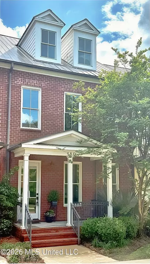 180 Harper St, Ridgeland, MS 39157