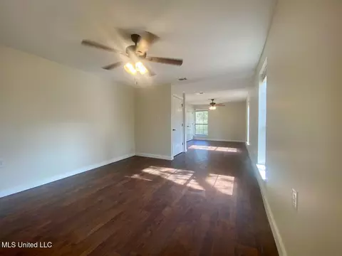 122 Hunter Ln, Lucedale, MS 39452 photo 17