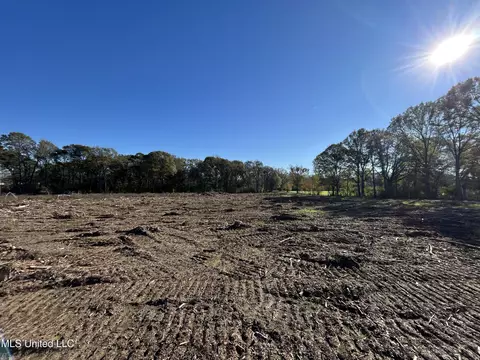 Warren Cook Road, Mendenhall, MS 39114