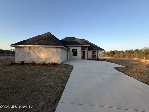 1134 Crews Ln, Crystal Springs, MS 39059