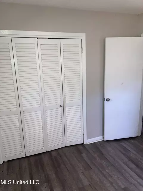Bedroom - 983 Branch St, Jackson, MS 39212 photo 2 of 3