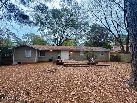 Exterior - 5253 Wayneland Dr, Jackson, MS 39211 photo 4 of 5