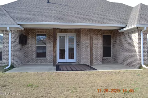 Exterior - 529 E Park St, Canton, MS 39046 photo 4 of 9