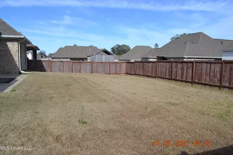 Exterior - 529 E Park St, Canton, MS 39046 photo 2 of 9