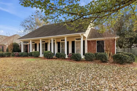 130 E Hill Dr, Madison, MS 39110 photo 2
