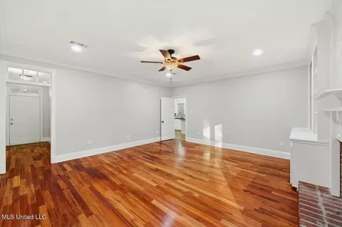 130 E Hill Dr, Madison, MS 39110 photo 8