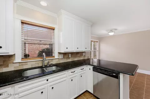 130 E Hill Dr, Madison, MS 39110 photo 13