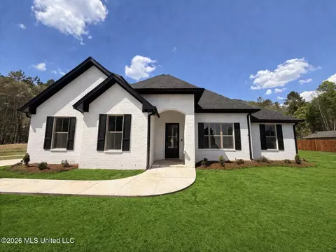 1142 Sanctuary Dr, Brandon, MS 39042