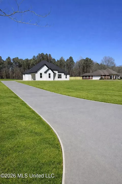 1142 Sanctuary Dr, Brandon, MS 39042