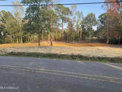 Shore Drive, Ocean Springs, MS 39564