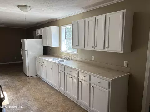 103 Fair Ct, Jackson, MS 39209 photo 2