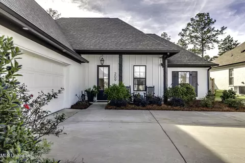 209 Herons Bay Cir, Madison, MS 39110 photo 4