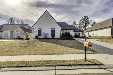 209 Herons Bay Cir, Madison, MS 39110