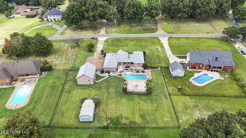 3315 E Plum Point Dr, Olive Branch, MS 38654 photo 34