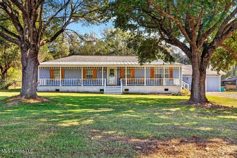 12214 Stone Rd, Gulfport, MS 39503