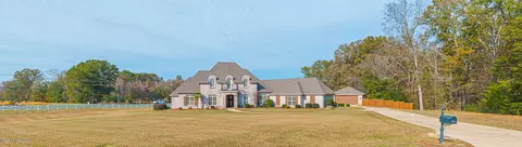 Exterior - 103 Roberts Dr, Madison, MS 39110 photo 2 of 14