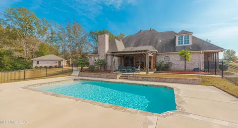Exterior - 103 Roberts Dr, Madison, MS 39110 photo 6 of 14