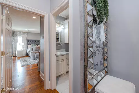 Entry Way - 103 Roberts Dr, Madison, MS 39110 photo 9 of 9