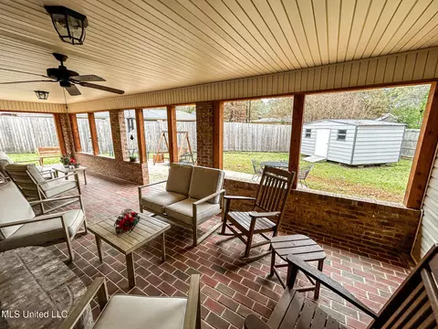 Exterior - 252 Woodgate Ln, Brandon, MS 39042 photo 9 of 13