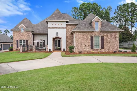 213 Ironwood Plantation Blvd, Madison, MS 39110