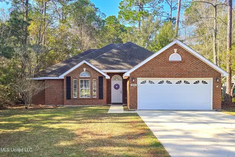 8713 Martin Bluff Rd, Gautier, MS 39553